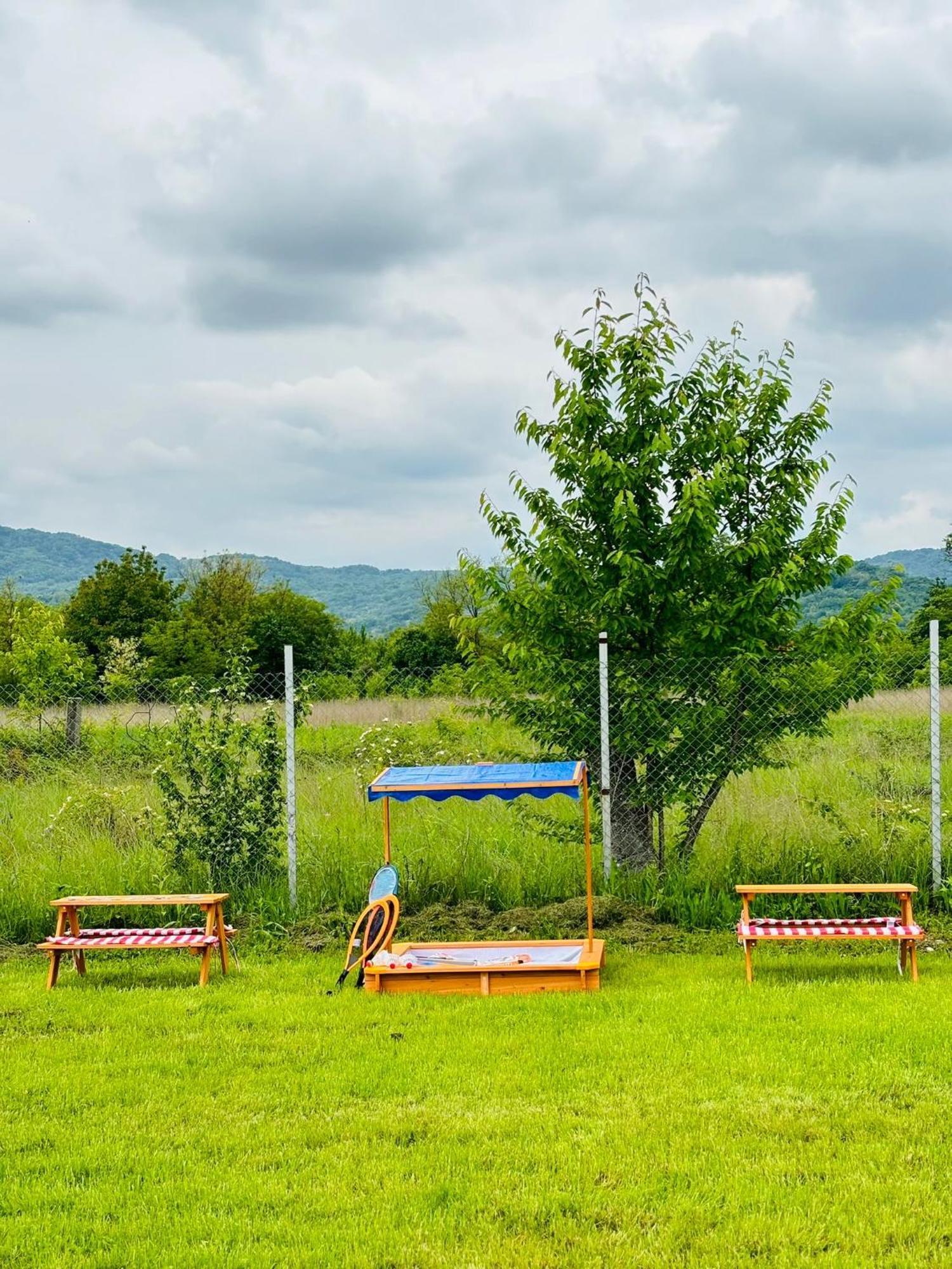 Sun Garden Glamping Domes Hotel Calimanesti Exterior photo