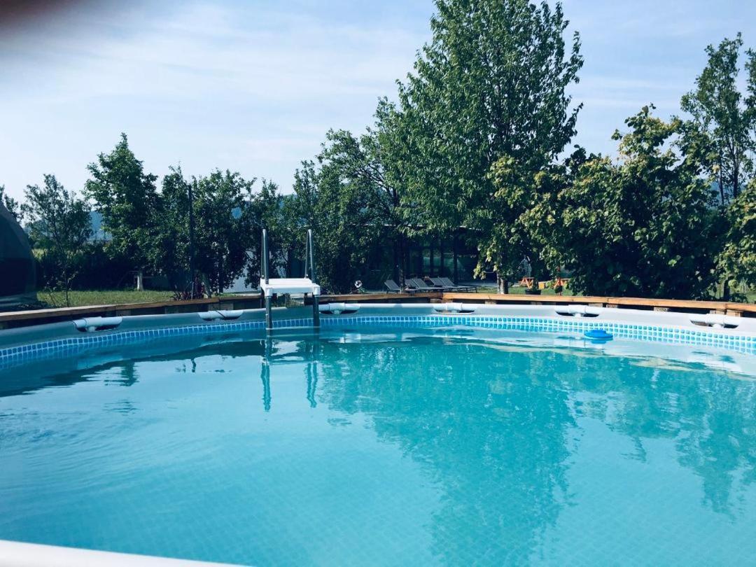 Sun Garden Glamping Domes Hotel Calimanesti Exterior photo
